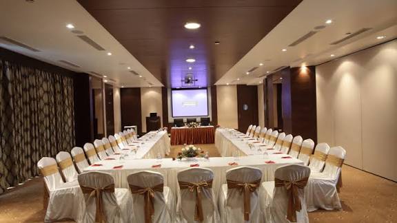 Summit Hall – Where Ideas Take Shape